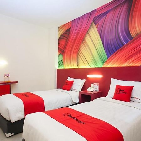玛琅 Reddoorz Near Hawaii Water Park酒店 外观 照片