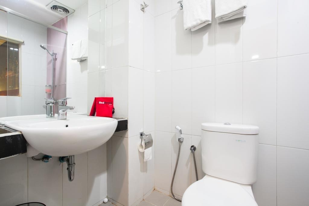 玛琅 Reddoorz Near Hawaii Water Park酒店 外观 照片