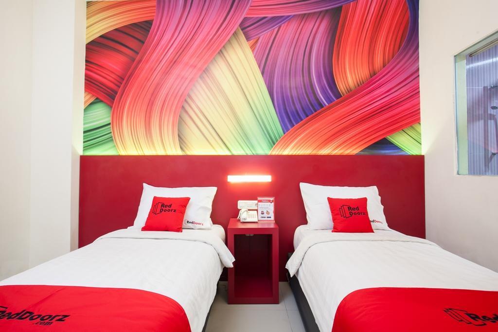 玛琅 Reddoorz Near Hawaii Water Park酒店 外观 照片