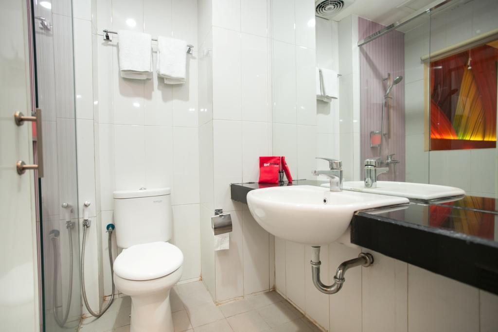 玛琅 Reddoorz Near Hawaii Water Park酒店 外观 照片
